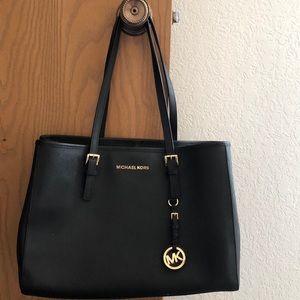 NWT Michael Kors Jet Set Travel Tote